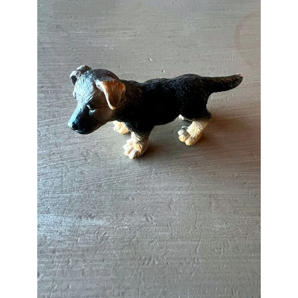 Schleich German Shepherd Puppy 2